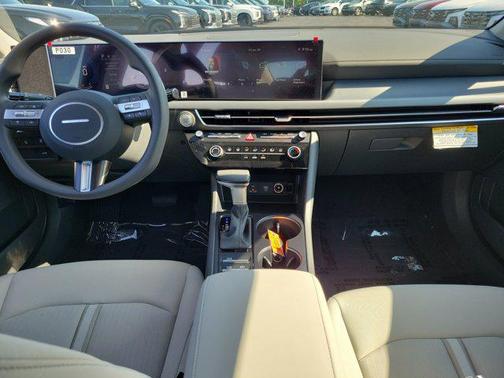 2025 Hyundai SONATA SE