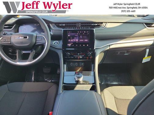 2025 Jeep Grand Cherokee L Laredo