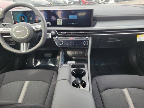 2026 Hyundai SONATA SEL