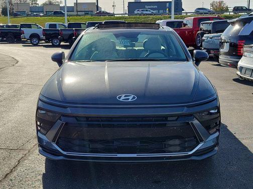 2026 Hyundai SONATA Hybrid SE