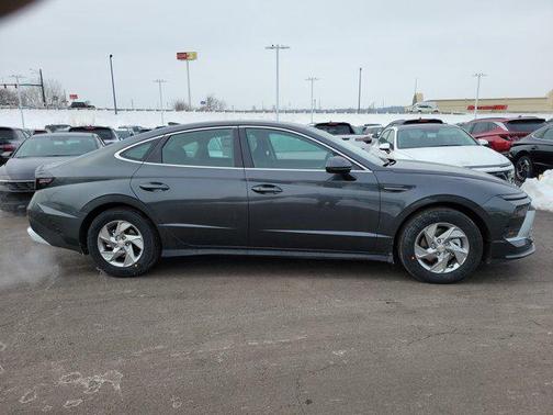 2026 Hyundai SONATA SE