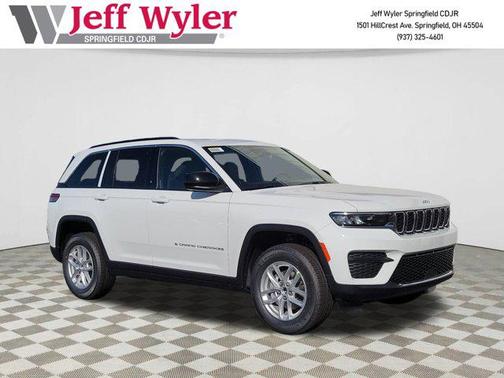 2025 Jeep Grand Cherokee Laredo