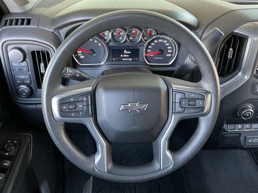 2022 Chevrolet Silverado 1500 Custom Trail Boss