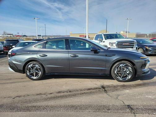 2026 Hyundai SONATA SEL