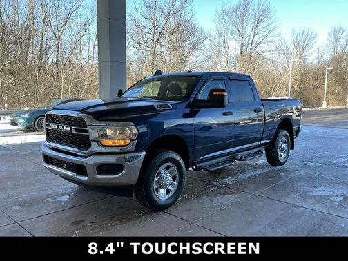 2024 RAM 2500 Tradesman Crew Cab 4x4 6'4' Box
