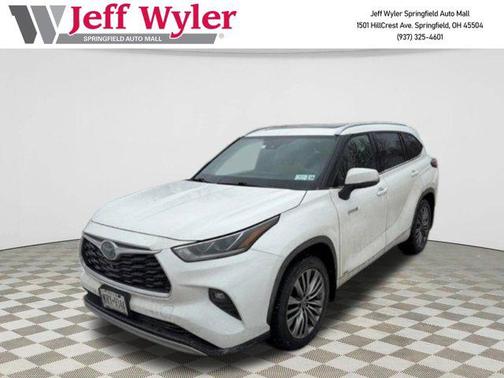 2021 Toyota Highlander Hybrid Platinum