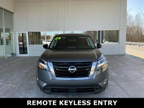2024 Nissan Pathfinder S 4WD