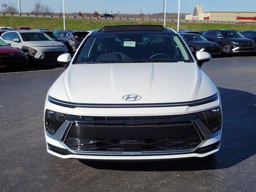 2026 Hyundai SONATA Hybrid SE