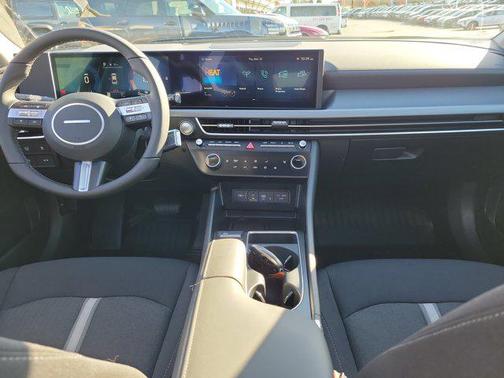 2026 Hyundai SONATA Hybrid SE