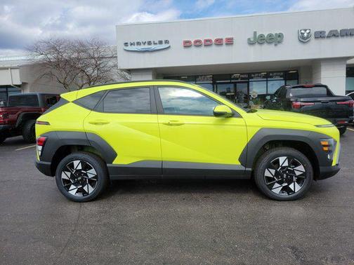 2025 Hyundai KONA SEL