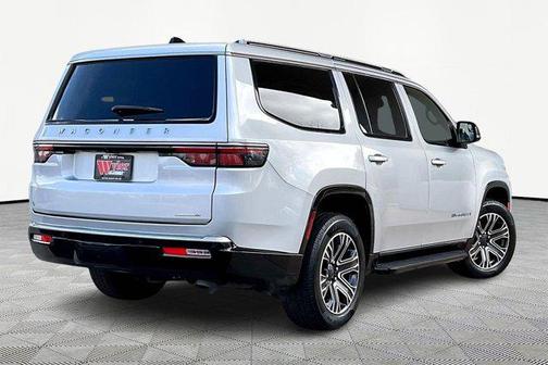 Silver Zynith 2024 Jeep Wagoneer Series II 4x4