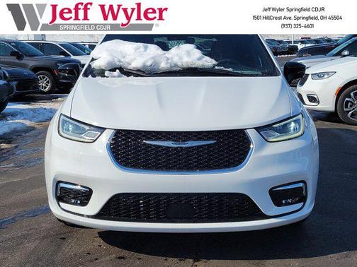 2026 Chrysler Pacifica L