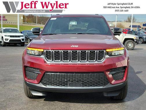 2025 Jeep Grand Cherokee Laredo