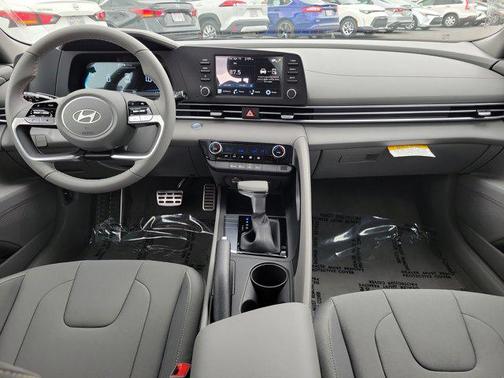 2025 Hyundai ELANTRA Sport
