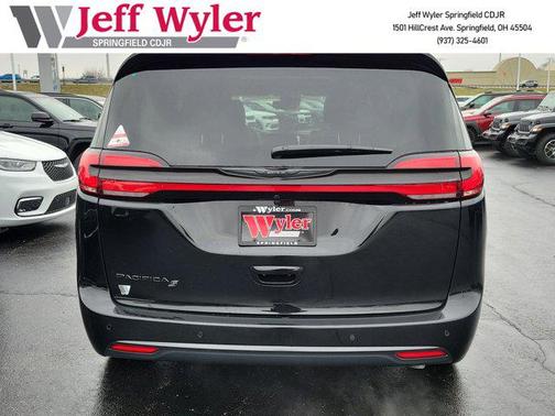 2026 Chrysler Pacifica L