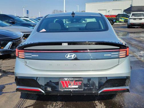 2026 Hyundai SONATA SEL