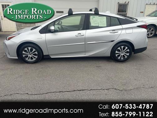 2019 Toyota Prius XLE