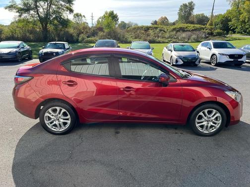 2017 Toyota Yaris iA Base
