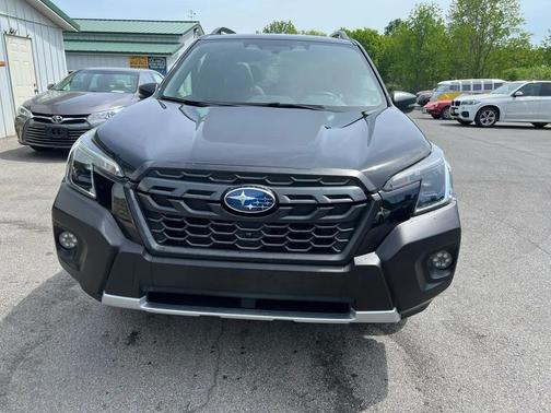 Crystal Black Silica 2023 Subaru Forester Wilderness