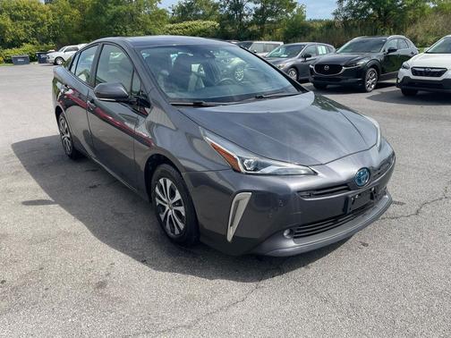 2020 Toyota Prius XLE