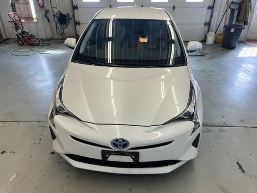 2016 Toyota Prius Three