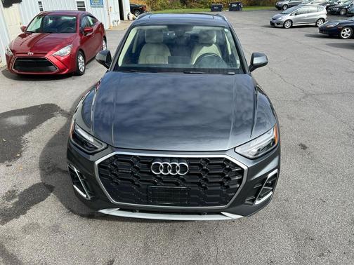 2022 Audi Q5 45 S line Premium