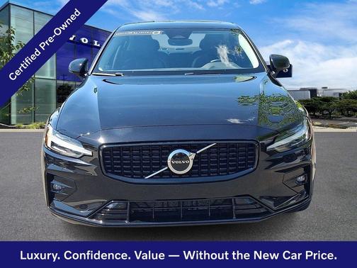 Onyx Black 2024 Volvo S60 Core