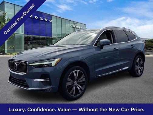 Thunder Grey 2023 Volvo XC60 Plus