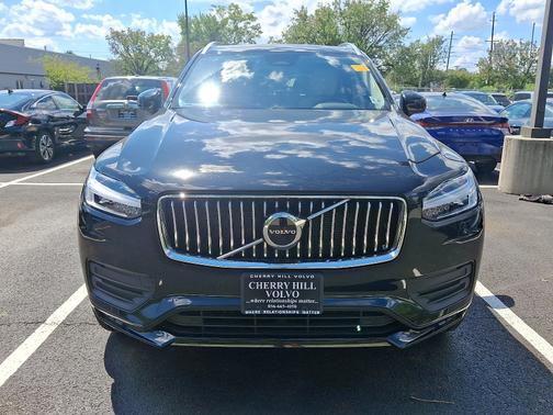 2023 Volvo XC90 B5 Core