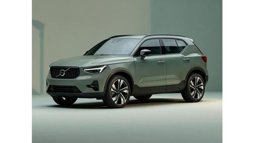 Sage Green 2024 Volvo XC40 Core