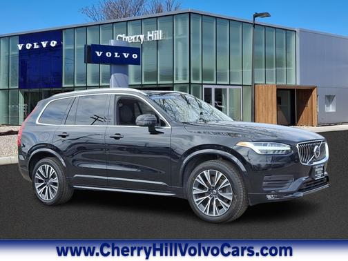 2022 Volvo XC90 T6 Momentum 7 Passenger