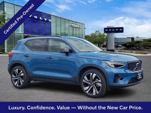 Fjord Blue 2023 Volvo XC40 Plus