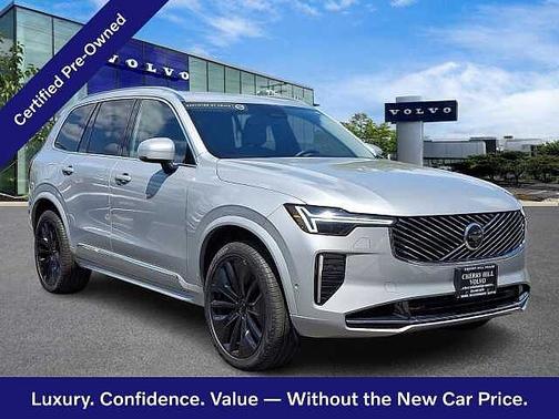 Silver Dawn 2025 Volvo XC90 Plus