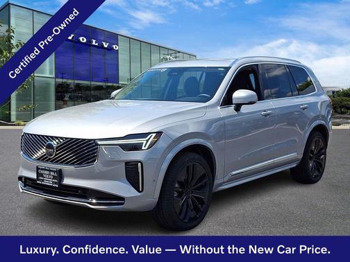 Silver Dawn 2025 Volvo XC90 Plus
