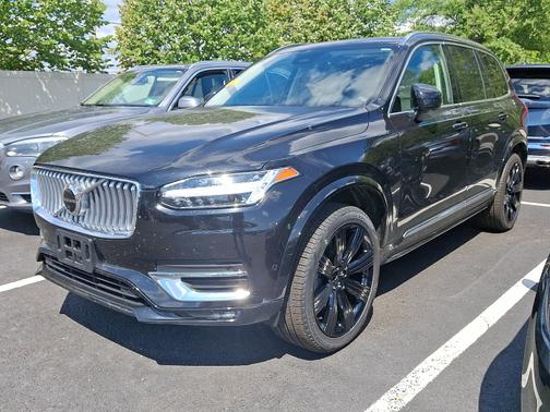 2024 Volvo XC90 B6 Ultimate Bright Theme 6-Seater