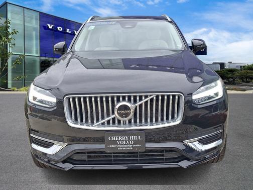 2024 Volvo XC90 B6 Ultimate Bright Theme 6-Seater