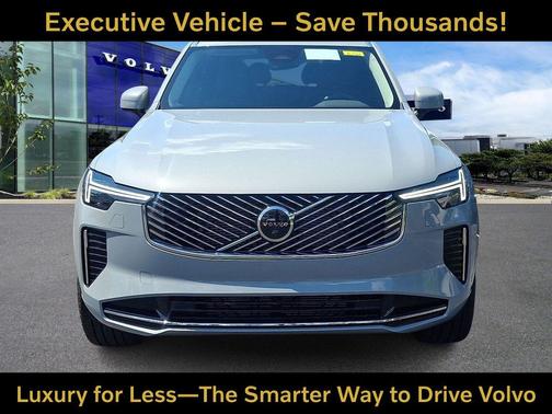 Vapour Grey 2026 Volvo XC90 Plus