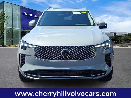 2026 Volvo XC90 Plus