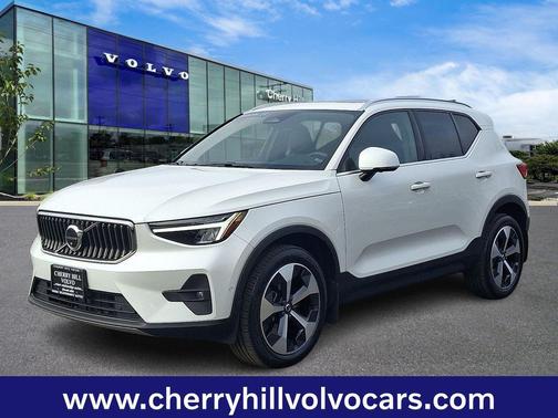 2023 Volvo XC40 Plus
