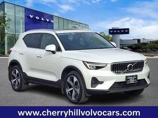 2023 Volvo XC40 Plus