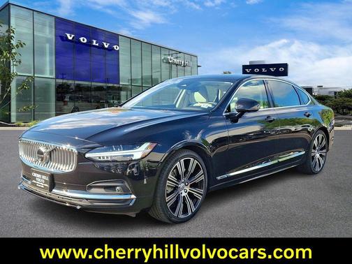 2023 Volvo S90 B6 Plus