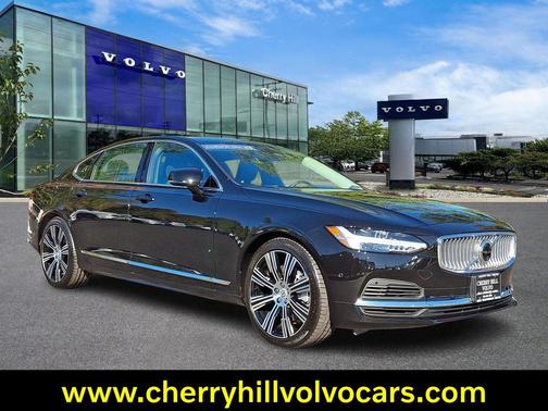 2024 Volvo S90 Recharge Plug-In Hybrid T8 Plus Bright