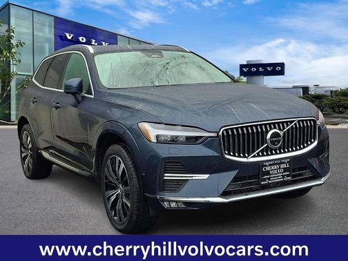 2023 Volvo XC60 Plus