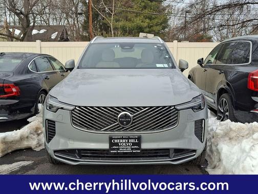 2025 Volvo XC90 Plus