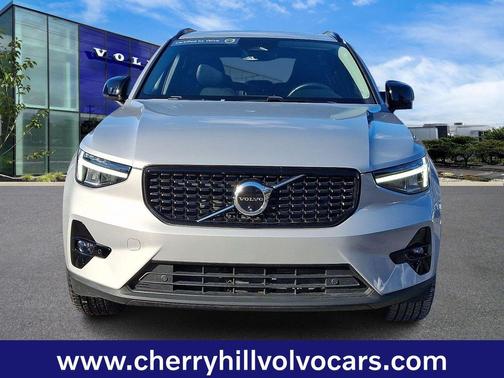 2025 Volvo XC40 Plus