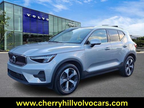 2024 Volvo XC40 B5 Core