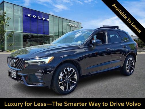 Onyx Black 2026 Volvo XC60 Plus