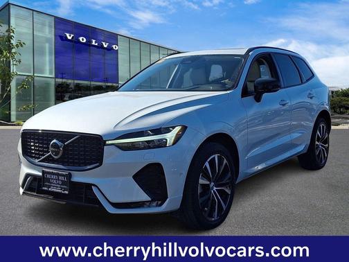 2023 Volvo XC60 Plus