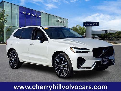 2023 Volvo XC60 Plus