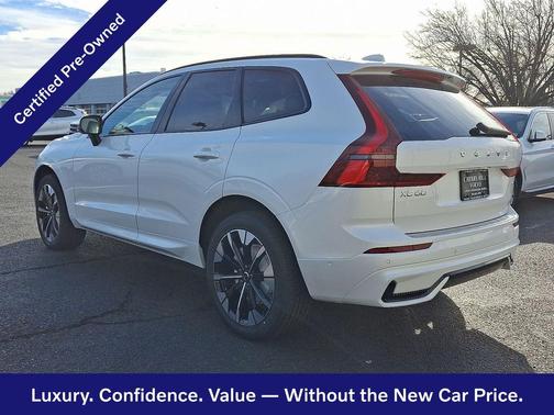 Crystal White 2026 Volvo XC60 Plus